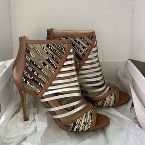 Nine West Jorine Women’s Peep Toe Pumps | Size 6.5